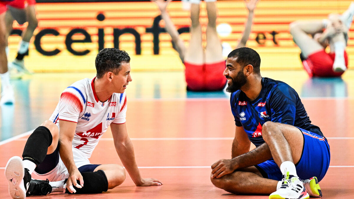Vue générale d’un match de volley masculin