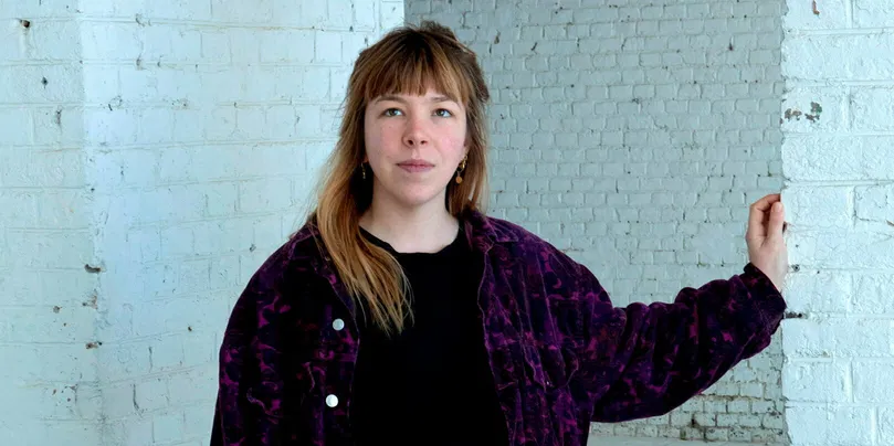 Louise Rose, autrice de Les Projectiles (portrait)
