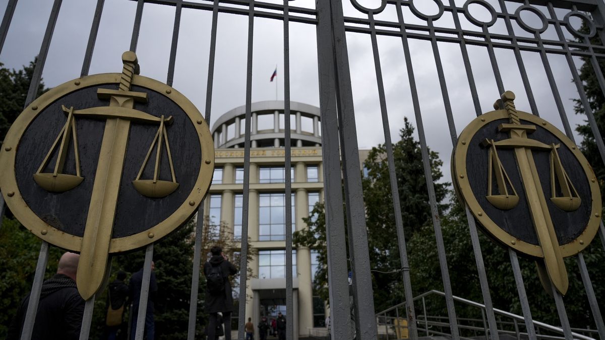 Extraits de déclarations officielles sur l'affaire et le contexte de sécurité