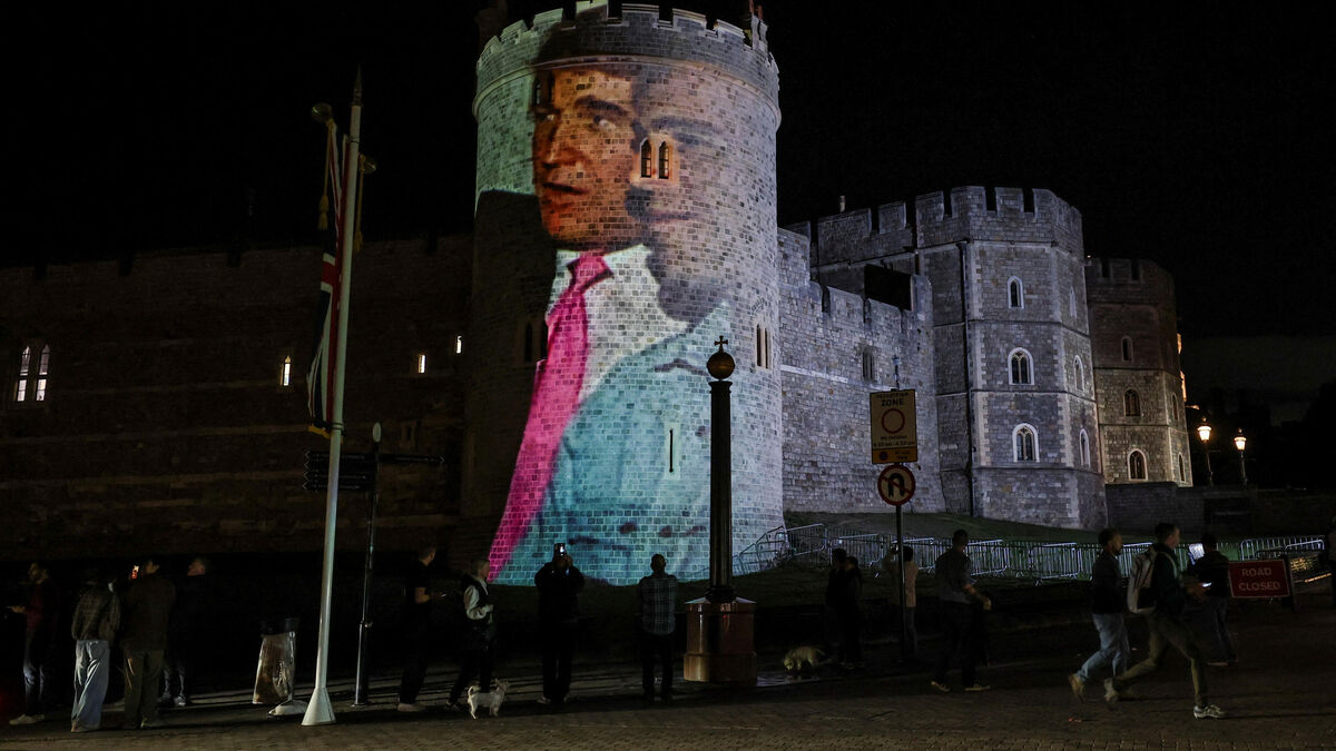 Images projetées sur le château de Windsor lors de la visite