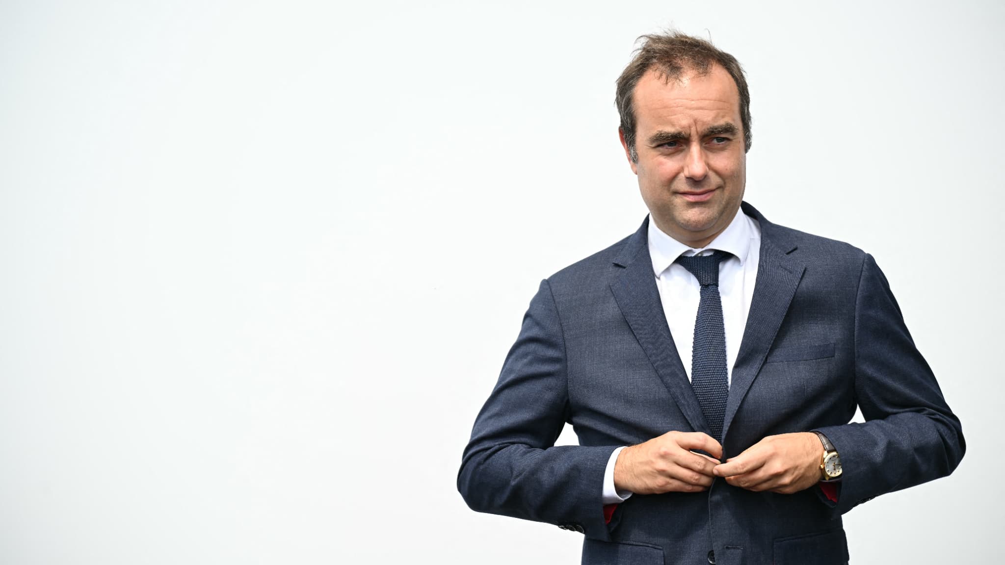 Sébastien Lecornu lors d'une allocution sur l'État efficace