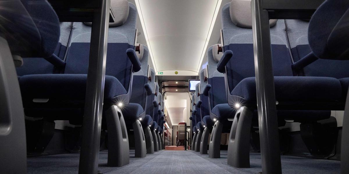 Intérieur d'un TGV montrant des sièges