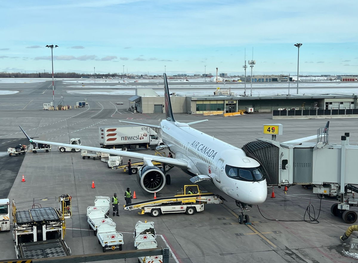 Airbus A220 vue latérale