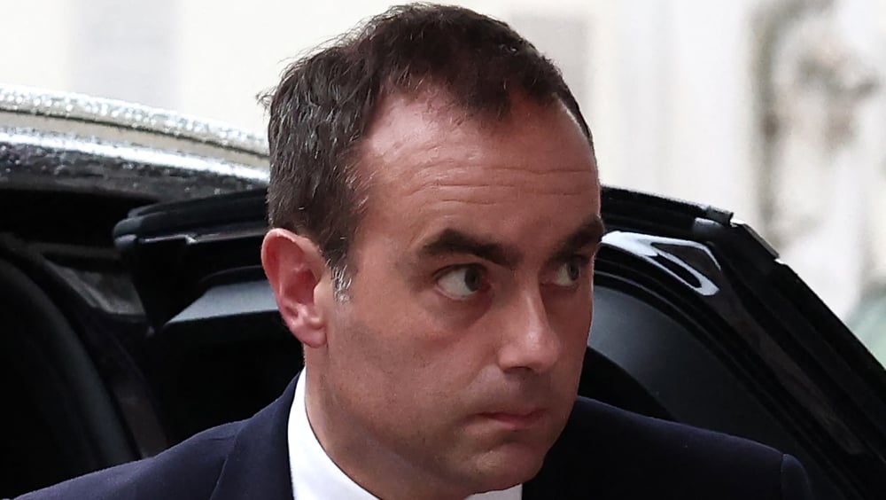 Sébastien Lecornu lors d'une réunion politique
