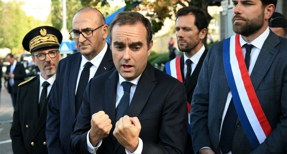 Sébastien Lecornu lors d'une conférence de presse