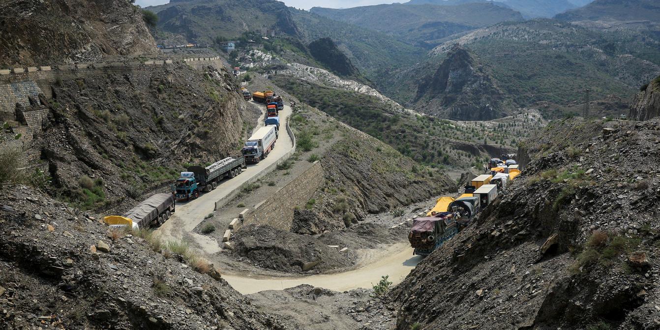 Civils pakistanais et réfugiés dans la région pakistano-afghane