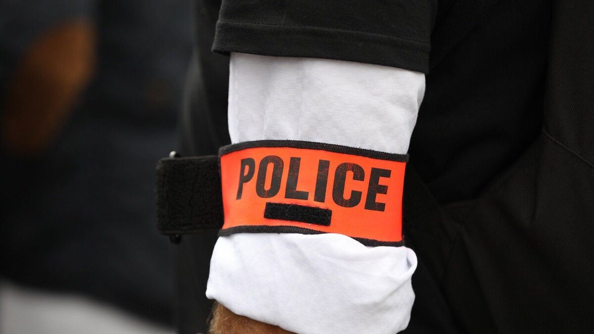 Voiture de police à Montélimar après l’intervention