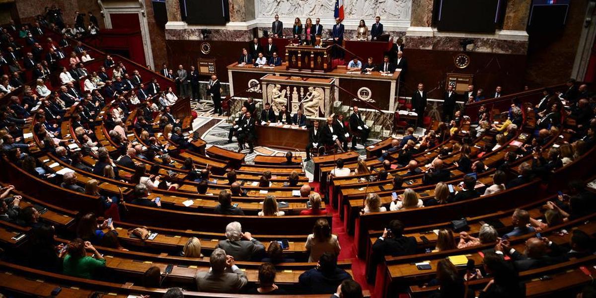 Députés lors du vote sur la contribution différenciée sur les hauts revenus