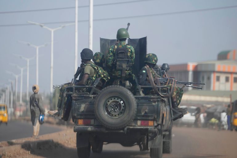 Patrouille de l'armée nigériane dans la région de Kaduna-Birnin Gwari, mars 2024