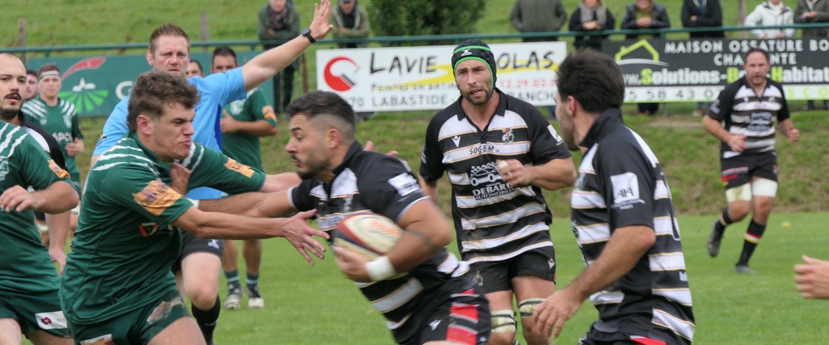 Rugby OBRC en action face à Navarrenx