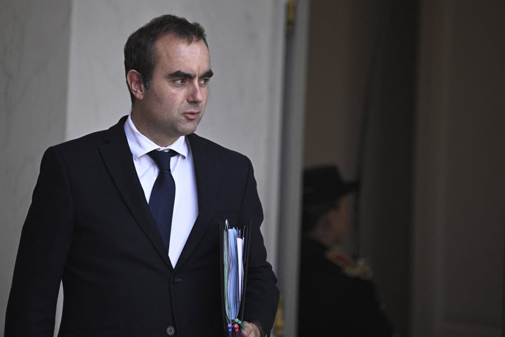 Premier ministre Sébastien Lecornu en déplacement à Carentan