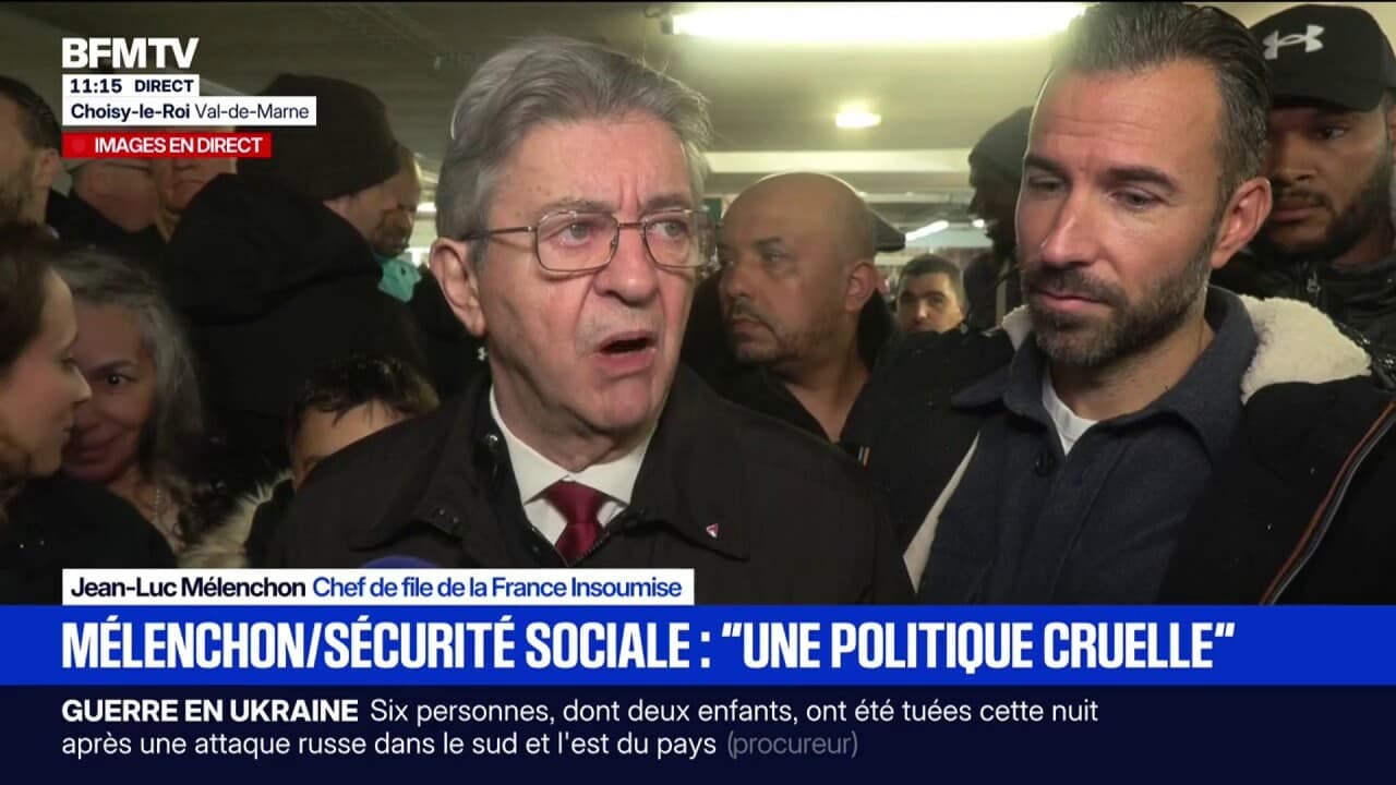 Mélenchon lors d'une allocution sur les alliances politiques