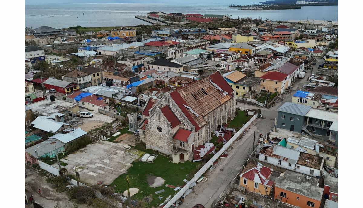 Vue des dégâts après Melissa en Jamaïque