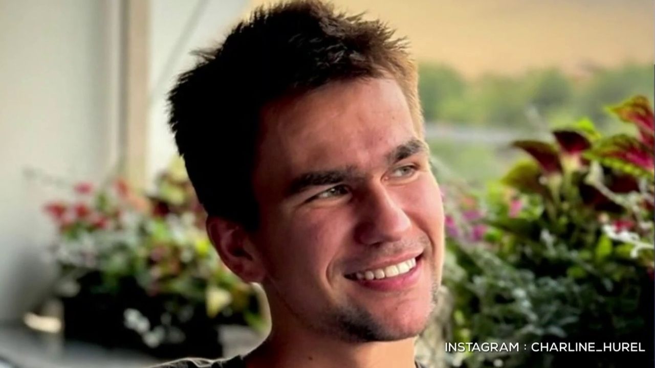 Fixeur Anton Bondarenko sur le front en Ukraine