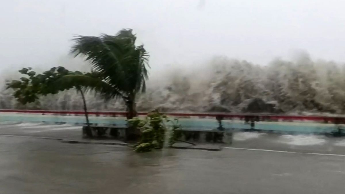 Vents et inondations possibles aux Philippines