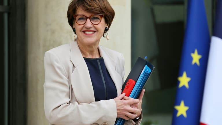 Annie Genevard lors d'une conférence sur le Mercosur