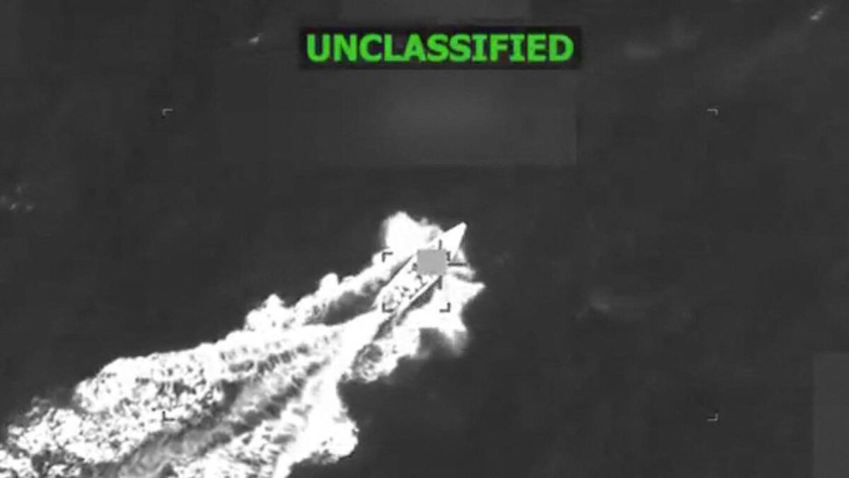 Vue générale d'une frappe en mer dans le Pacifique