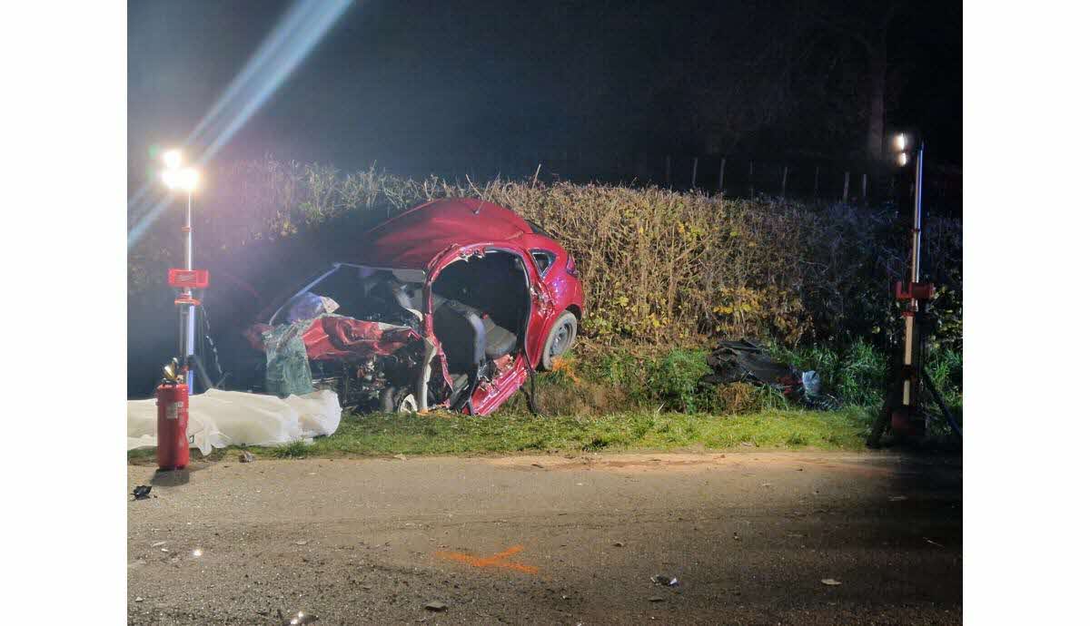 Vue générale d'un accident sur la D985 près de Curbigny