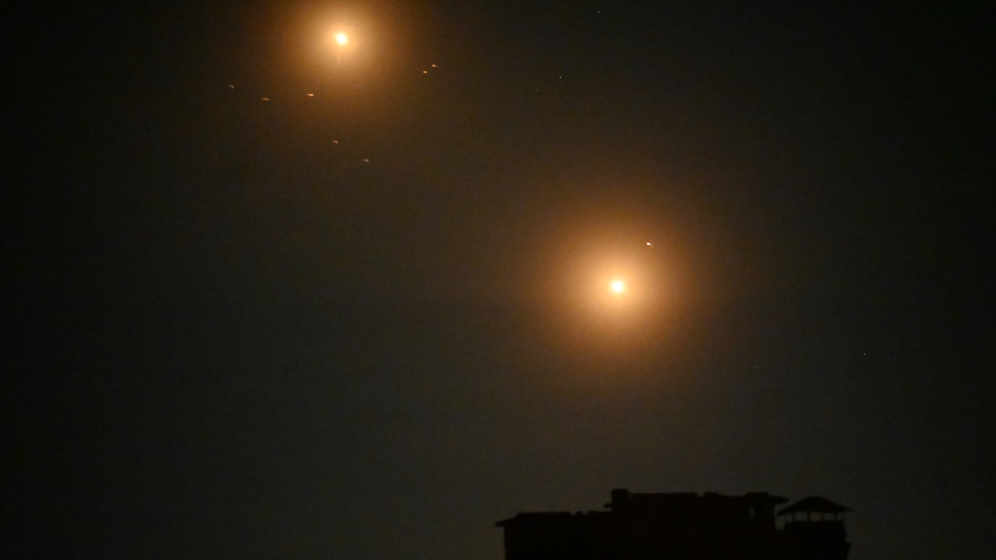 Vue d'ensemble des dégâts à Kiev après l'attaque russe